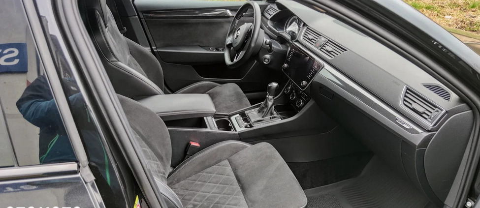 Skoda Superb cena 93600 przebieg: 92000, rok produkcji 2018 z Warszawa małe 79